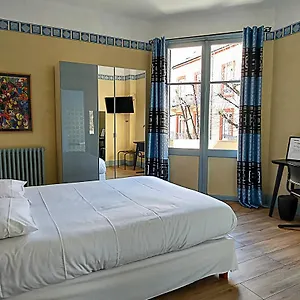 Trianon Hotel
